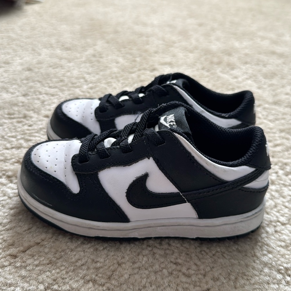 Nike Kids' Black and White Sneakers